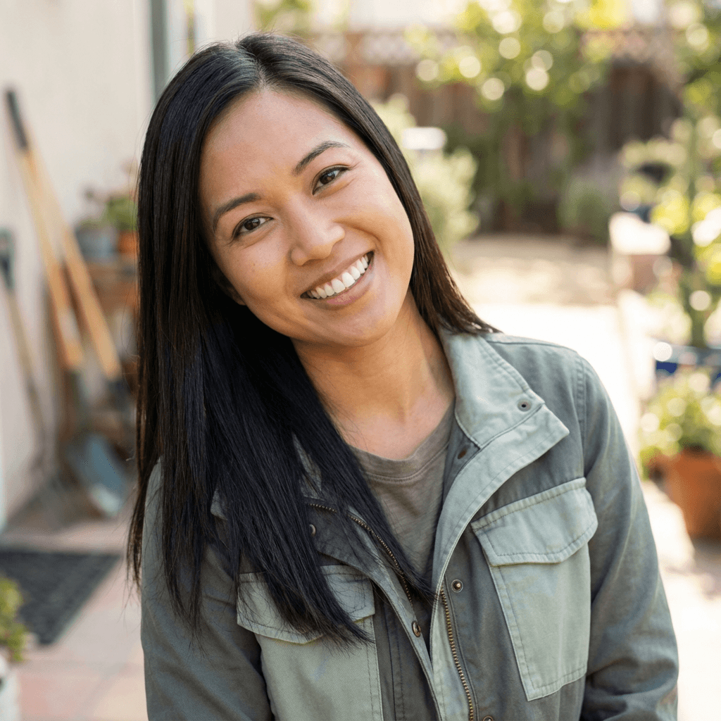 Jennifer Alvarez, professional headshot